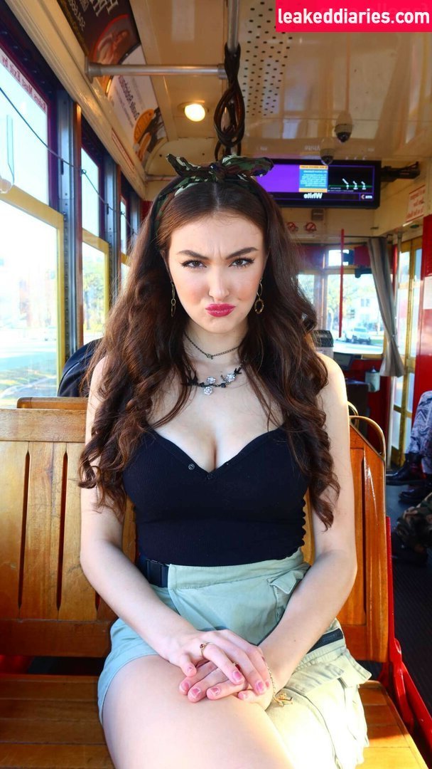 Rachel Michelle (Beautyandbrainswithatwist, rachellemichelle) photo 2346