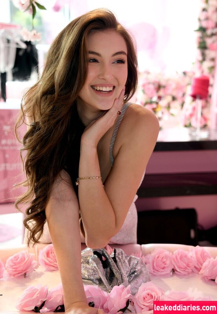 Rachel Michelle (Beautyandbrainswithatwist, rachellemichelle) photo 3479