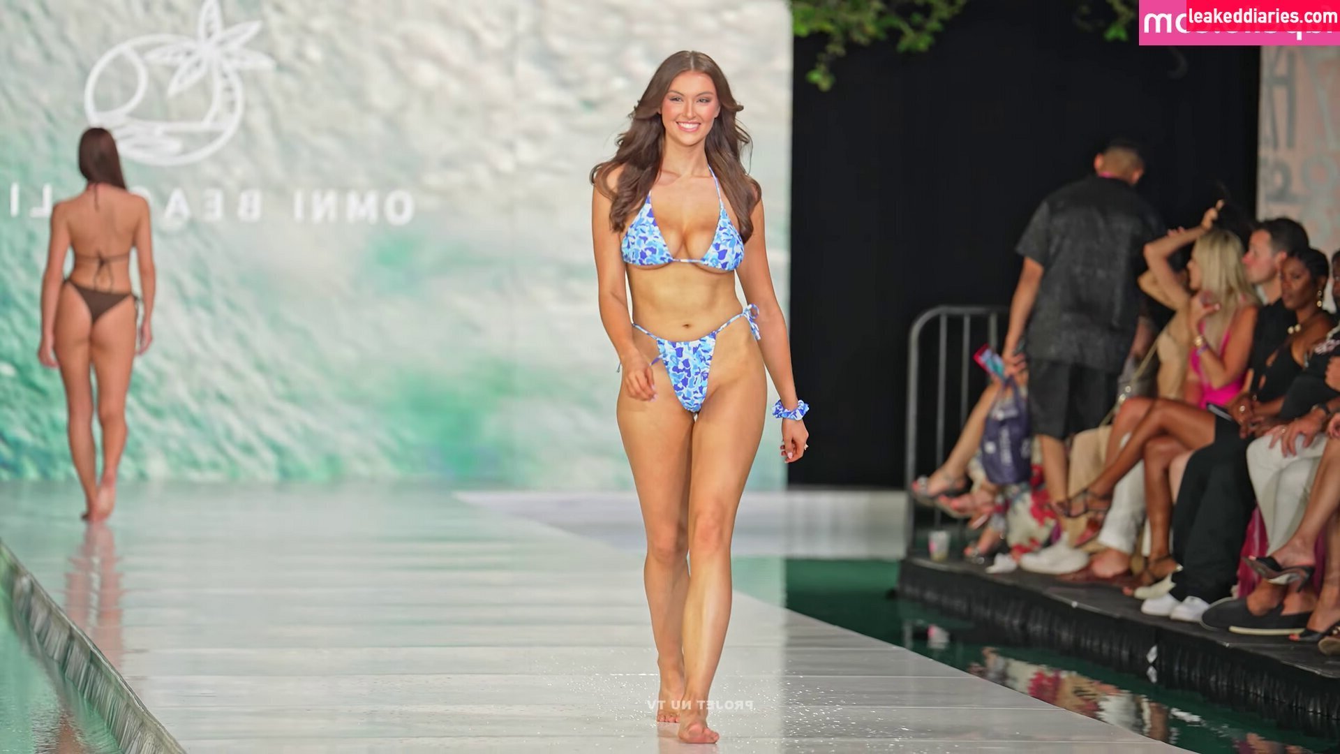 Rachel Michelle (Beautyandbrainswithatwist, rachellemichelle) photo 820